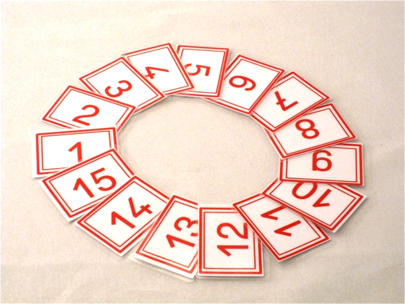 Aufgabennummern, groß, rot